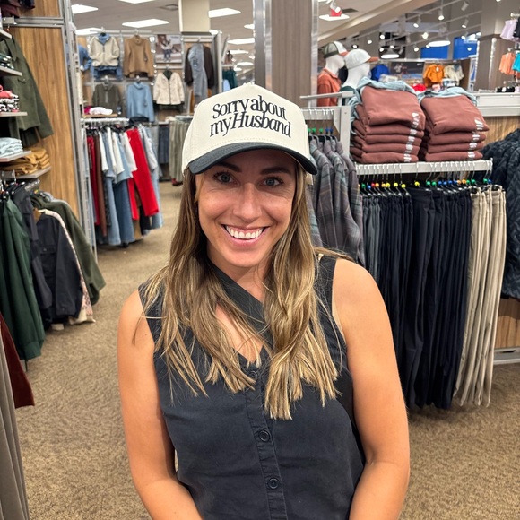 Meet your Posher, Alexx - Picture 1 of 1